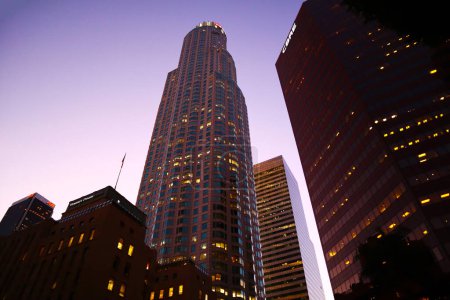Téléchargez les photos : Los Angeles, Californie - 3 octobre 2019 : Downtown LOS ANGELES Vue sur les gratte-ciel au coucher du soleil - en image libre de droit