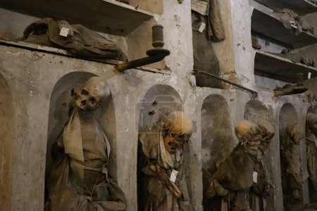 Foto de Palermo, Sicilia (Italia): Las catacumbas de los capuchinos son catacumbas funerarias en Palermo - Imagen libre de derechos