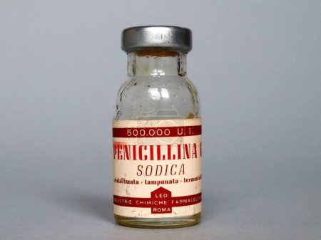 Photo for Rome, Italy  November 12, 2021: Vintage 1957 Vial of PENICILLIN G Produced by LEO Pharmaceutical Chemical Industries - Rome - Royalty Free Image