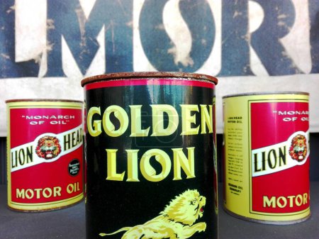 Photo for LOS ANGELES, California - September 8, 2018: Lion Head Motor Oil Tin at Gilmore Oil Co. Gasoline Station at the Original FARMERS MARKET in Los Angeles - Royalty Free Image