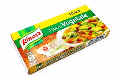 Téléchargez les photos : Pescara, Italie 15 février 2021 : KNORR Vegetable Stock Cube. Knorr est une marque d'Unilever - en image libre de droit