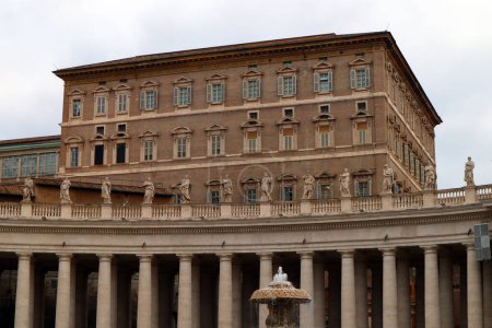 Téléchargez les photos : Vatican City, Holy See: Apostolic Palace, the official residence of the pope located in Vatican City - en image libre de droit