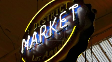 Foto de Los Ángeles, California, Estados Unidos - 24 de mayo de 2023: Grand Central Market se encuentra en el centro de Los Ángeles - Imagen libre de derechos