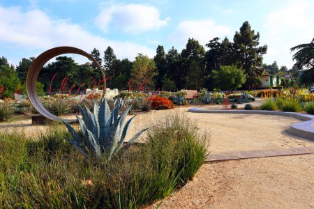 Foto de Los Ángeles, California, EE.UU. - 24 de mayo de 2023: Monumento a William Mulholland ubicado en Riverside Dr y Los Feliz Blvd, Los Ángeles - Imagen libre de derechos