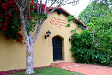 Foto de Los Ángeles, California, Estados Unidos - 25 de mayo de 2023: San Fernando Mission, historical El Camino Real, San Fernando Rey de Espana, Spanish Mission - Imagen libre de derechos