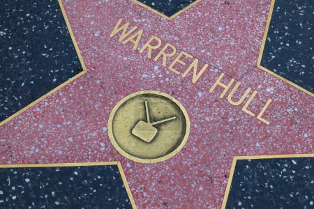 Foto de Estados Unidos, CALIFORNIA, HOLLYWOOD - 20 de mayo de 2019: Warren Hall protagoniza el Paseo de la Fama de Hollywood en Hollywood, California - Imagen libre de derechos
