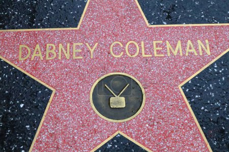 Téléchargez les photos : USA, CALIFORNIA, HOLLYWOOD - 20 mai 2019 : Dabney Coleman, vedette du Hollywood Walk of Fame à Hollywood, Californie - en image libre de droit