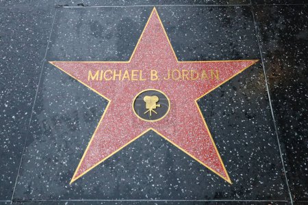Téléchargez les photos : USA, CALIFORNIA, HOLLYWOOD - 20 mai 2019 : Michael B. Jordan sur le Hollywood Walk of Fame à Hollywood, Californie - en image libre de droit