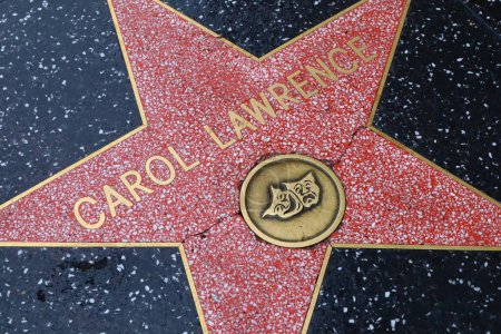 Téléchargez les photos : USA, CALIFORNIA, HOLLYWOOD - 20 mai 2019 : Carol Lawrence sur le Hollywood Walk of Fame à Hollywood, Californie - en image libre de droit