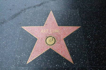 Téléchargez les photos : USA, CALIFORNIA, HOLLYWOOD - 20 mai 2019 : Une star d'Art Lund sur le Hollywood Walk of Fame à Hollywood, Californie - en image libre de droit