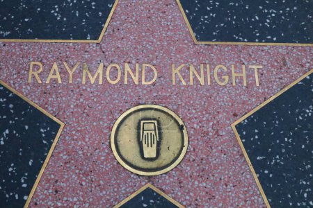 Téléchargez les photos : États-Unis, CALIFORNIE, HOLLYWOOD - 20 mai 2019 : Raymond Knight sur le Hollywood Walk of Fame à Hollywood, Californie - en image libre de droit