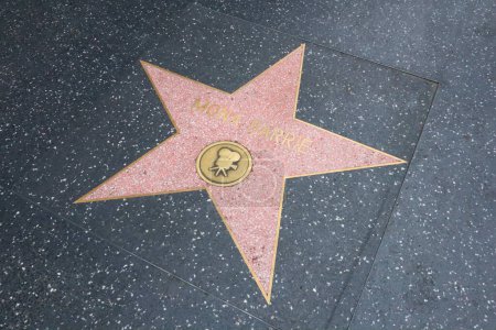 Téléchargez les photos : USA, CALIFORNIA, HOLLYWOOD - 20 mai 2019 : Mona Barrie sur le Hollywood Walk of Fame à Hollywood, Californie - en image libre de droit