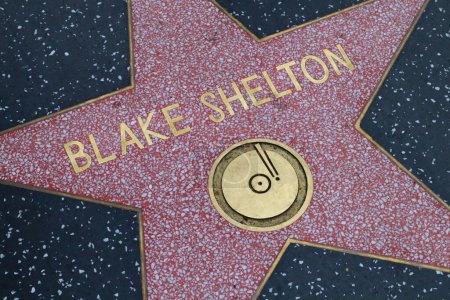 Téléchargez les photos : USA, CALIFORNIA, HOLLYWOOD - Mai 29, 2023 : Blake Shelton star sur le Hollywood Walk of Fame à Hollywood, Californie - en image libre de droit
