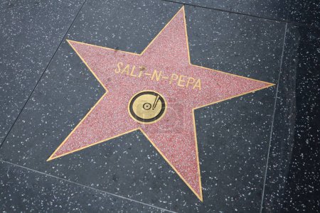 Foto de USA, CALIFORNIA, HOLLYWOOD - 29 de mayo de 2023: Estrella de Salt-N-Pepa en el Paseo de la Fama de Hollywood en Hollywood, California - Imagen libre de derechos