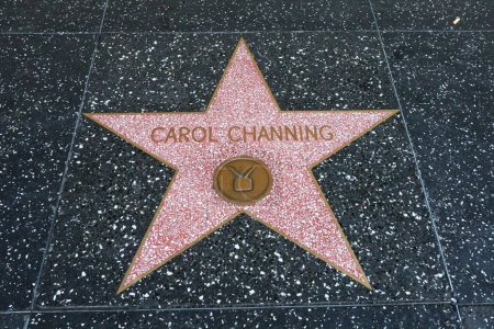 Téléchargez les photos : USA, CALIFORNIA, HOLLYWOOD - 29 mai 2023 : Carol Channing star sur le Hollywood Walk of Fame à Hollywood, Californie - en image libre de droit