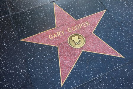 Téléchargez les photos : USA, CALIFORNIA, HOLLYWOOD - Mai 29, 2023 : Gary Cooper star sur le Hollywood Walk of Fame à Hollywood, Californie - en image libre de droit