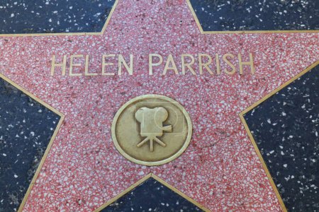 Téléchargez les photos : Hollywood (Los Angeles), Californie 29 mai 2023 : Étoile d'Helen Parrish sur Hollywood Walk of Fame, Hollywood Boulevard - en image libre de droit