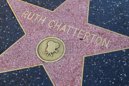 Téléchargez les photos : Hollywood (Los Angeles), Californie 29 mai 2023 : Star of Ruth Chatterton sur Hollywood Walk of Fame, Hollywood Boulevard - en image libre de droit