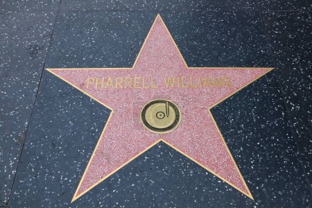 Foto de Hollywood (Los Ángeles), California Mayo 29, 2023: Star of Pharrell Williams on Hollywood Walk of Fame, Hollywood Boulevard - Imagen libre de derechos