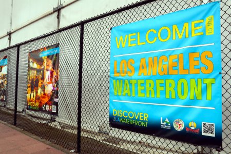 Foto de San Pedro (Los Ángeles) California 2 de junio de 2023: San Pedro Tourist Indication Poster - Imagen libre de derechos