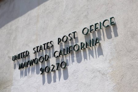Foto de MAYWOOD (Los Angeles County), California 3 de junio de 2023: USPS United States Post Office - Imagen libre de derechos