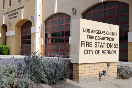 Téléchargez les photos : VERNON (Comté de Los Angeles), Californie 3 juin 2023 : Los Angeles County Fire Department, City of VERNON Fire Station 52 - en image libre de droit