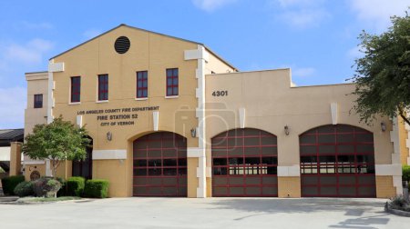 Foto de VERNON (Los Angeles County), California 3 de junio de 2023: Los Angeles County Fire Department, City of VERNON Fire Station 52 - Imagen libre de derechos