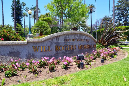 Foto de BEVERLY HILLS, California 2 de julio de 2023: Will Rogers Memorial Park, un parque público en Beverly Hills ubicado en Sunset Boulevard, Cannon Drive y Beverly Drive - Imagen libre de derechos