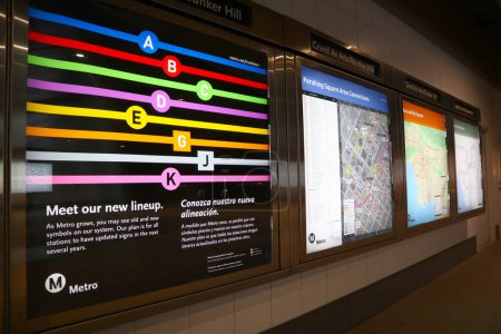 Téléchargez les photos : Grand Av Arts-Bunker Hill Metro Rail A Line et E Line Station inauguré le 16 juin 2023 - en image libre de droit