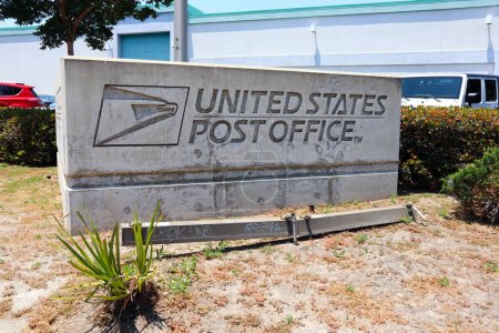 Téléchargez les photos : BELL GARDENS (Comté de Los Angeles), Californie 27 juin 2023 : USPS United States Post Office - en image libre de droit