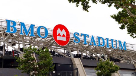 Foto de Los Ángeles, California 7 de junio de 2023: Estadio BMO, sede del Major League Soccers Los Angeles Football Club ubicado en el Exposition Park - Imagen libre de derechos