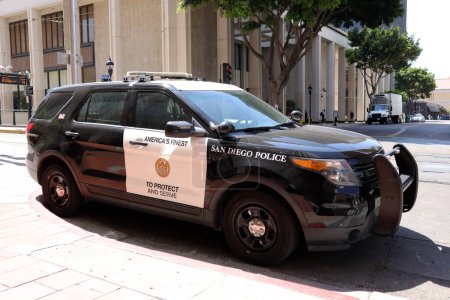 Téléchargez les photos : SAN DIEGO, Californie 30 Juin, 2023 : San Diego Police Department Car - en image libre de droit
