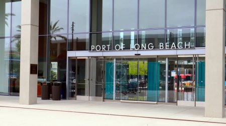 Téléchargez les photos : Long Beach, Californie 5 juin 2023 : Bâtiment administratif du port de Long Beach au 415 W Ocean blvd, Long Beach - en image libre de droit