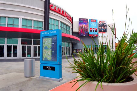 Foto de Long Beach, California 5 de junio de 2023: Cinemark Theater en Long Beach en The Pike Outlets - Imagen libre de derechos