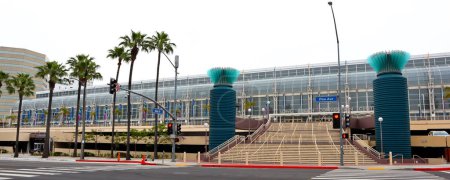 Téléchargez les photos : Long Beach, Californie 5 Juin 2023 : Long Beach Convention Center at 300 E Ocean Blvd, Long Beach - en image libre de droit