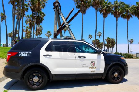 Foto de Venice Beach (Los Ángeles), California 12 de junio de 2023: Policía de Los Ángeles Coche de policía en Venice Beach - Imagen libre de derechos