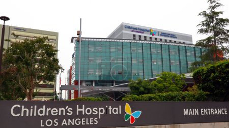 Foto de Los Ángeles, California 16 de junio de 2023: CHLA - Children 's Hospital Los Angeles, ubicado en el distrito de East Hollywood de Los Ángeles - Imagen libre de derechos