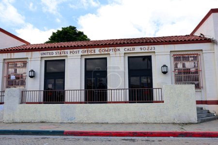 Foto de COMPTON (Los Angeles County), California 19 de junio de 2023: City of COMPTON USPS United States Post Office - Imagen libre de derechos