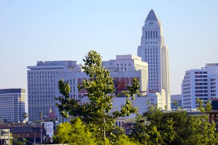Téléchargez les photos : LOS ANGELES, Californie 28 juin 2023 : Le centre-ville de Los Angeles au coucher du soleil - en image libre de droit