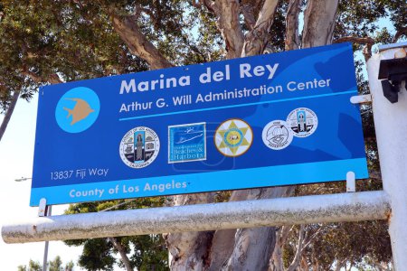 Foto de Marina del Rey (Los Ángeles), California 31 de mayo de 2023: Marina del Rey Arthur G. Will Administration Center sign - Imagen libre de derechos
