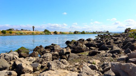 Foto de Marina del Rey (Los Ángeles), California: vista de BALLONA CREEK un arroyo canalizado - Imagen libre de derechos