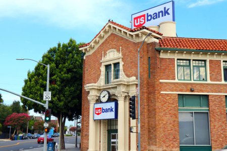 Foto de Los Angeles, California 22 de septiembre de 2023: US BANK, American multinational investment Bank, deposit account and Financial Services - Imagen libre de derechos