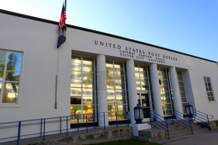 Foto de Culver City, California 23 de septiembre de 2023: USPS United States Post Office located in Culver City at 9942 Culver Blvd - Imagen libre de derechos
