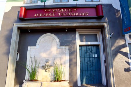 Foto de Culver City, California 23 de septiembre de 2023: The Museum of Jurassic Technology at 9341 Venice Blvd, Culver City (Los Angeles County)) - Imagen libre de derechos