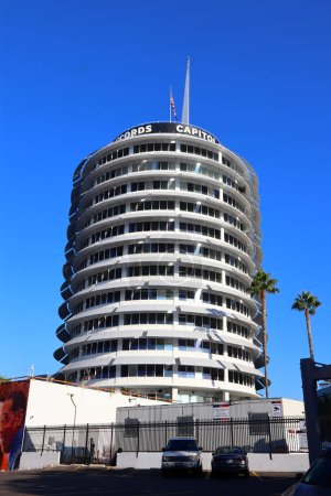 Foto de Los Angeles, California Septiembre 26, 2023: Capitol Records Building located at 1750 Vine St, Los Angeles - Imagen libre de derechos