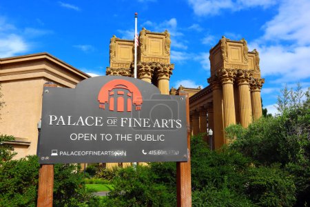 Foto de San Francisco, California 21 de octubre de 2023: Entrada al Palacio de Bellas Artes - Imagen libre de derechos