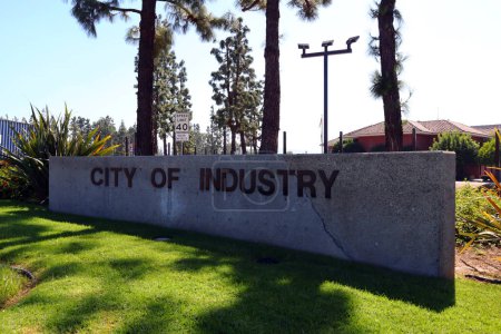 Foto de Industry (Los Ángeles), California: Entrada de la Ciudad de la Industria, una ciudad en el Valle de San Gabriel, en el este del Condado de Los Ángeles, California - Imagen libre de derechos