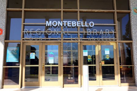 Téléchargez les photos : Montebello, Californie 30 octobre 2023 : Bibliothèque régionale de Montebello située au 1550 W Beverly Blvd, Montebello Los Angeles County - en image libre de droit