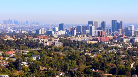 Foto de Vista diurna de los rascacielos Westwood en Los Ángeles, California - Imagen libre de derechos