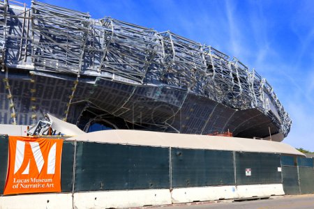 Photo for Los Angeles, California - November 4, 2023: LMNA Lucas Museum of Narrative Art under construction. Designed by Ma Yansong and will open in Los Angeles Exposition Park in 2025 - Royalty Free Image